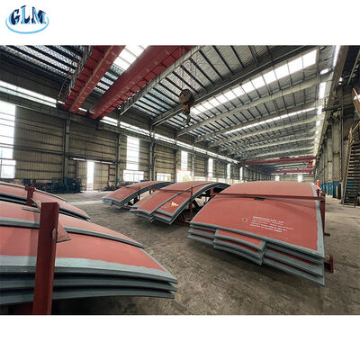 Testata Sferica in Acciaio Inox con Controlli Non Distruttivi e Attacco Filettato per Recipienti in Pressione